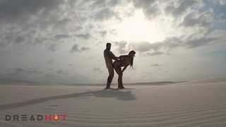 Как вам наш секс в песчаной пустыни Ленсойc-Мараньенсес в Бразилии?