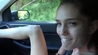 Любительский секс в машине с телкой Brooke Haze