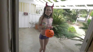 Halloween Fuck With Ariel Grace