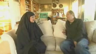 Жаркий арабский секс с верующей зрелой женщиной