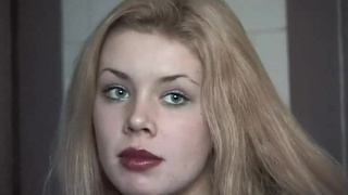 Гламурная блондинка Елена проходит русский порно кастинг Вудмана