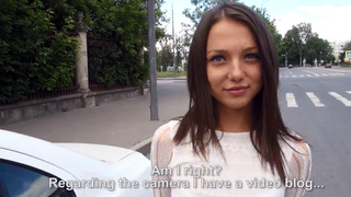 Горячий анальный секс молоденькой девушки из Ростова в салоне машины