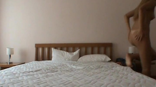 Частная порнушка в спальне
